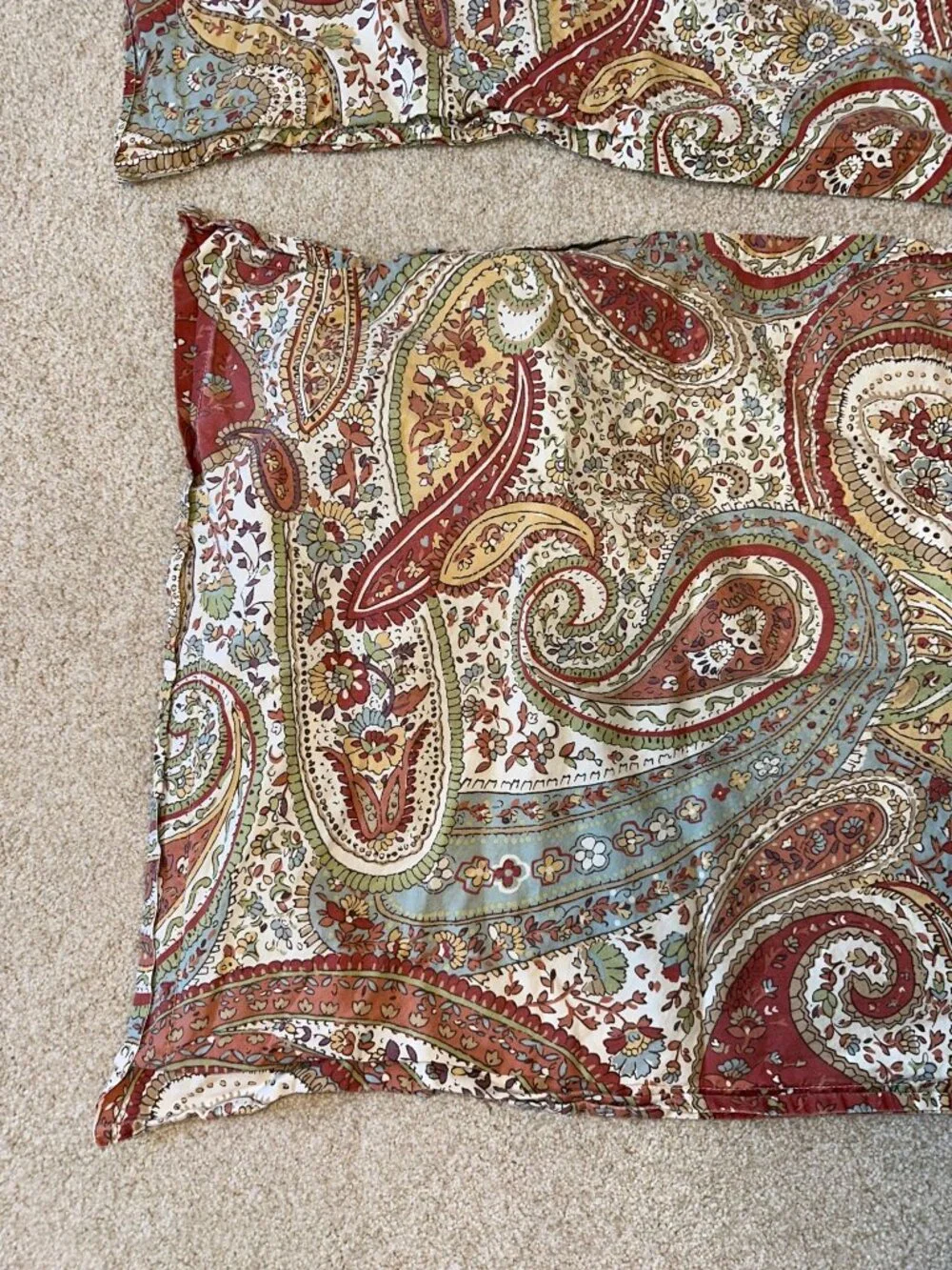 Pottery Barn Harper Standard Pillow Sham Set of 2 Red Green Paisley Cotton Cover